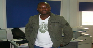 Jacksonmuangole 43 anos Sou de Luanda/Luanda, Procuro Namoro com Mulher
